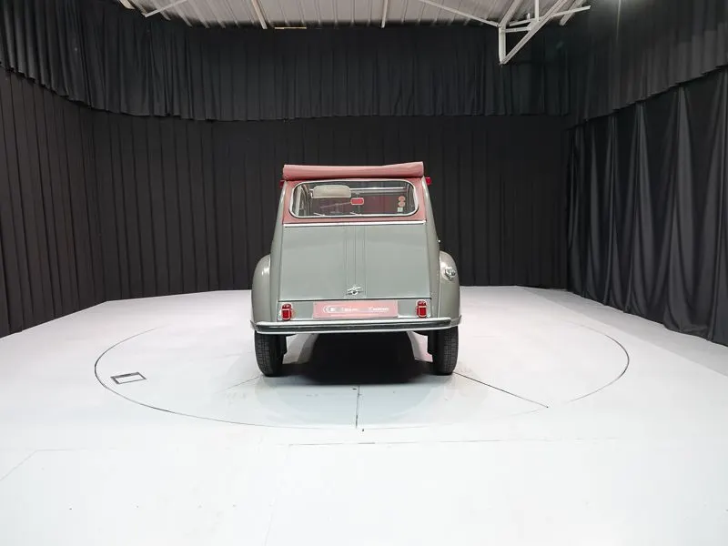2CV AZ A 8