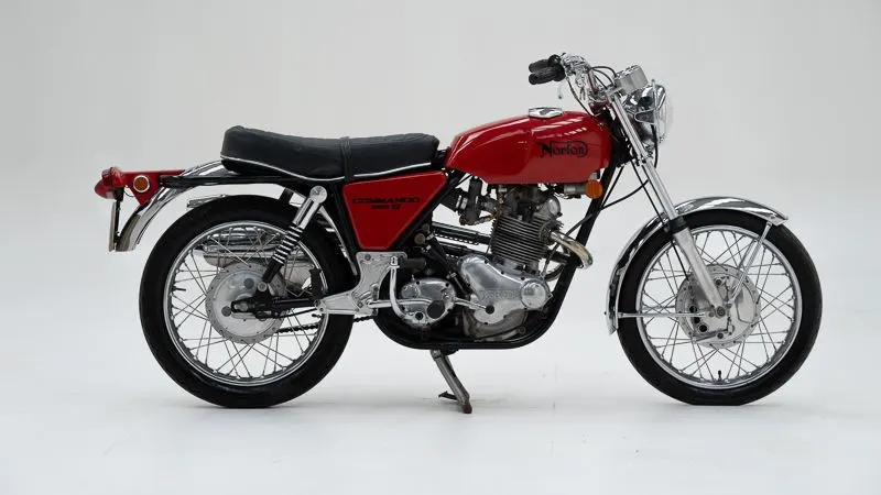 Commando 750 S 10