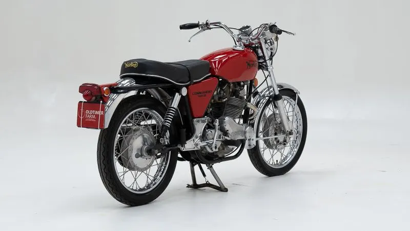 Commando 750 S 3