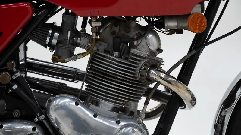 Commando 750 S 16