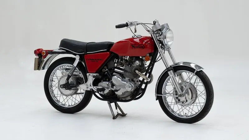 Commando 750 S 4