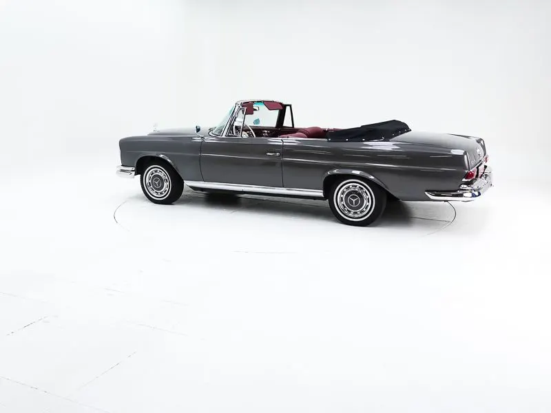 Mercedes-Benz 220 SE 5