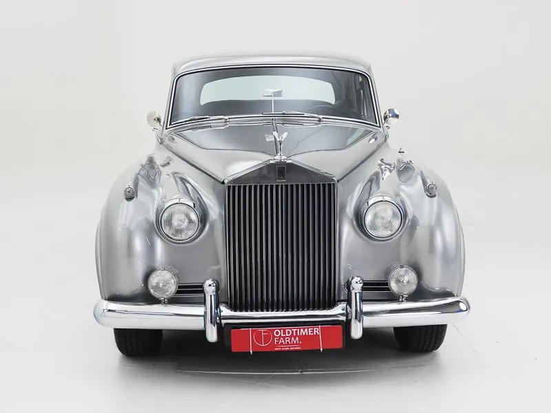 Rolls-Royce Silver Cloud II 10