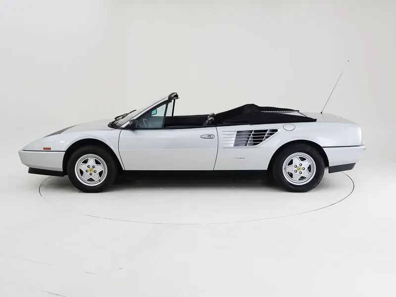 Ferrari Mondial Cabriolet 9