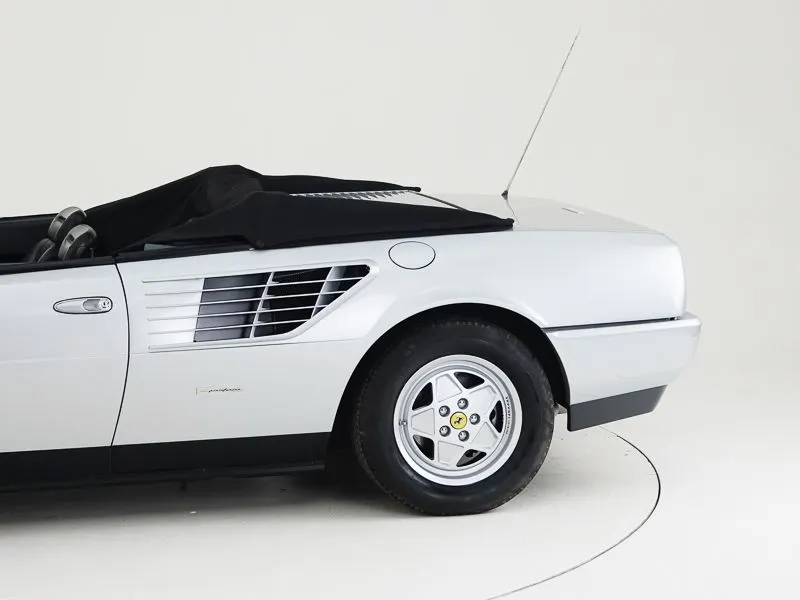 Ferrari Mondial Cabriolet 21