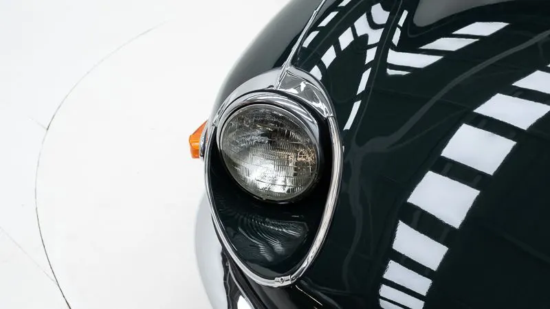 Jaguar E-Type 4.2 S2 11