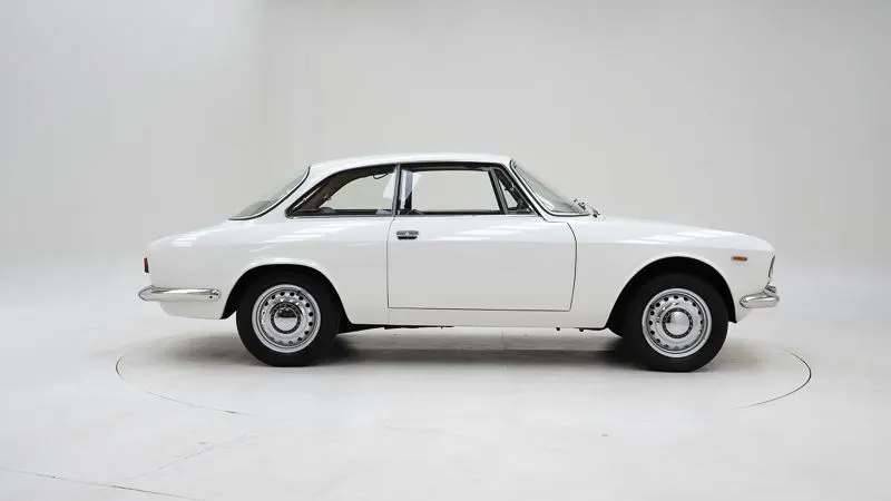 Alfa Romeo 1600 Giulia Sprint GT 7