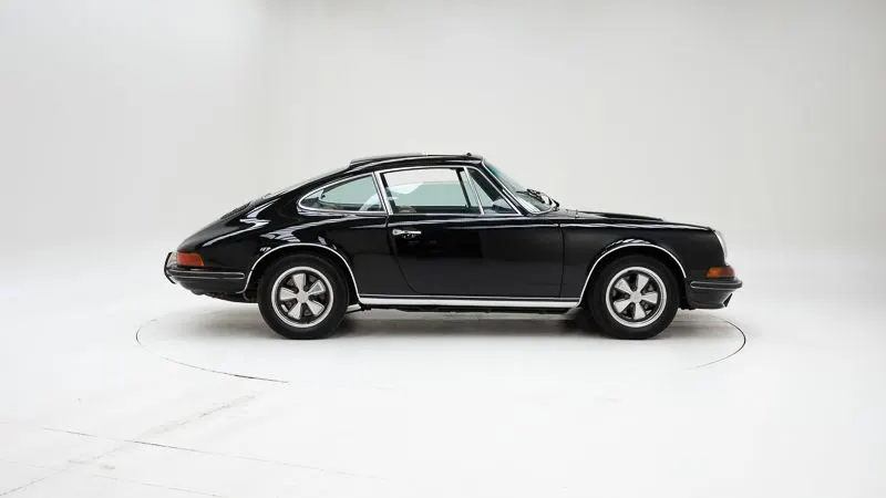 Porsche 911 2.4 S 7