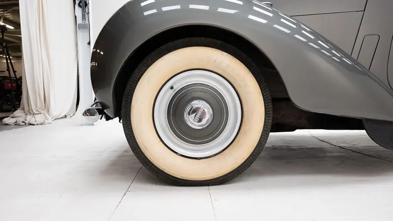 Bentley R-type Standard Steel Saloon 10