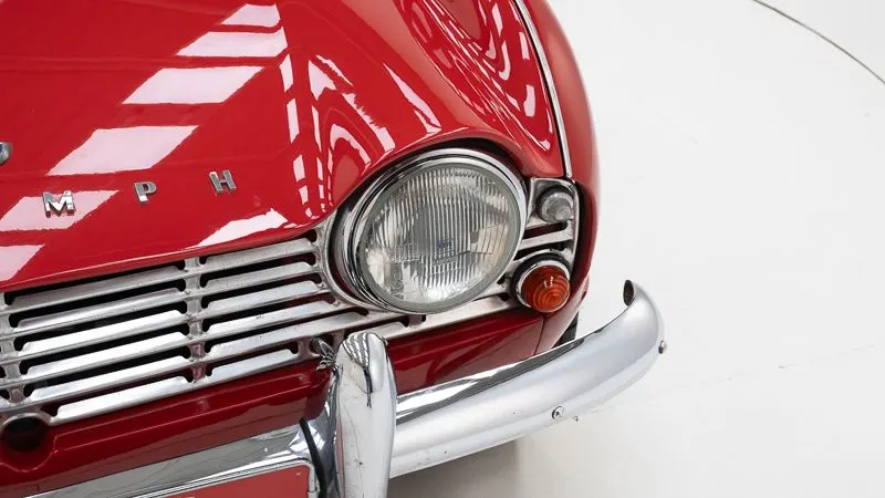 Triumph TR4 + Overdrive 12