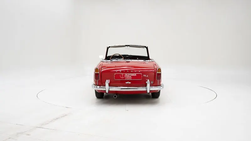 Triumph TR4 + Overdrive 8
