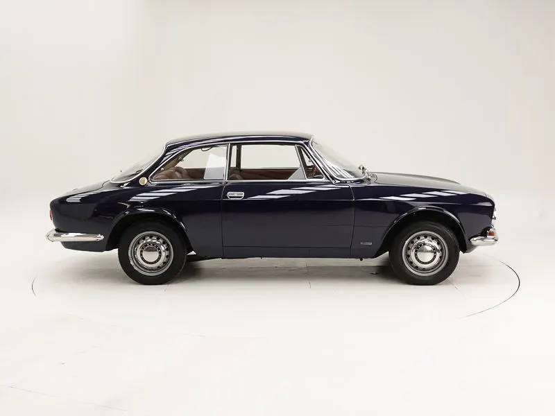 Alfa Romeo 1750 GT Veloce Bertone 20