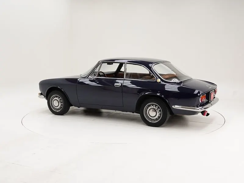Alfa Romeo 1750 GT Veloce Bertone 5