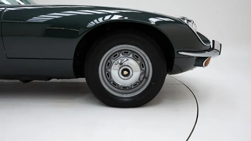 Jaguar E-Type Series 3 V12 11