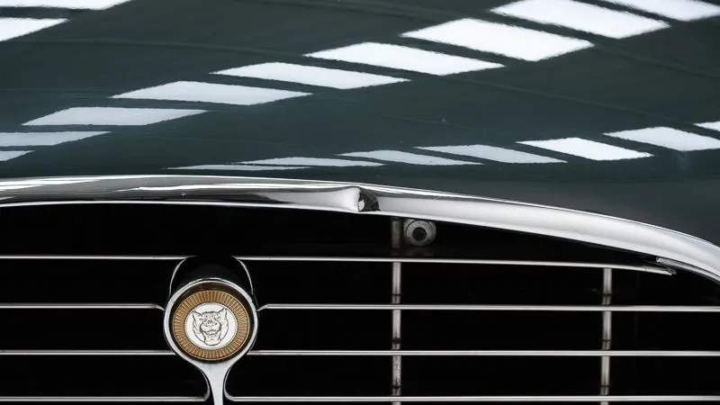 Jaguar E-Type Series 3 V12 21