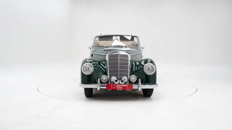 Mercedes-Benz 220 A Cabriolet 6