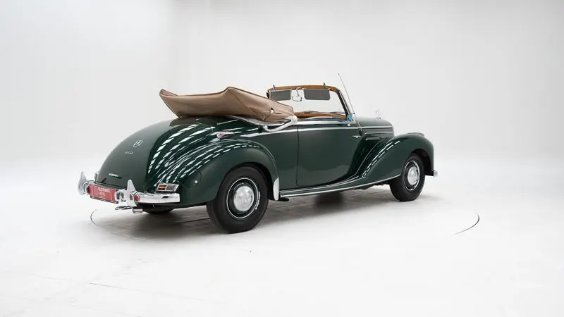 Mercedes-Benz 220 A Cabriolet 3