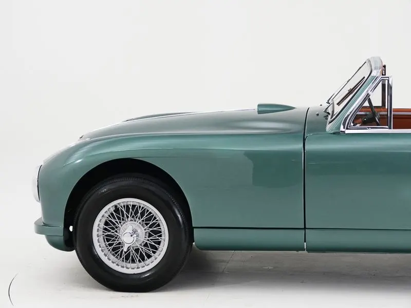 Aston Martin DB2 Drophead Coupé 18
