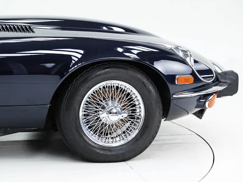 Jaguar E-Type Series 3 V12 11