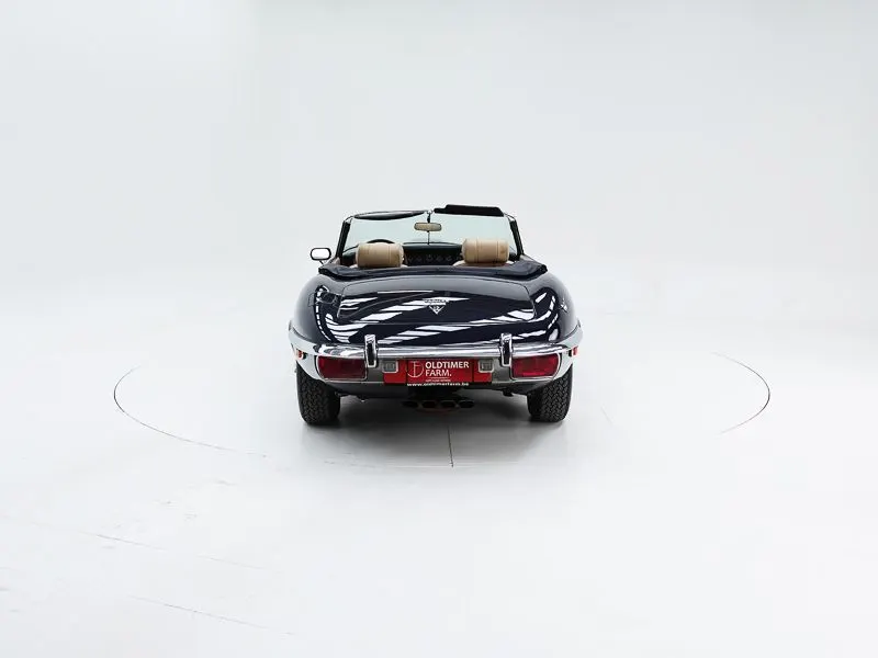 Jaguar E-Type Series 3 V12 8
