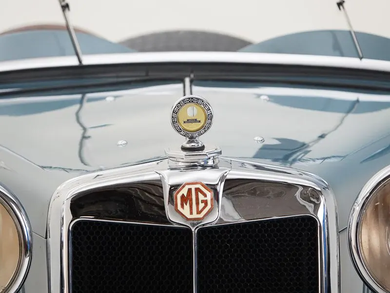 MG PA 12