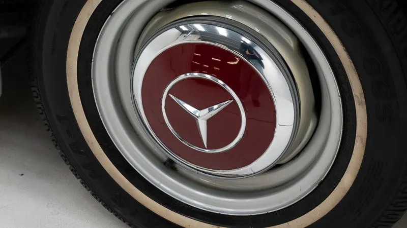 Mercedes-Benz 190 SL + Hardtop 13