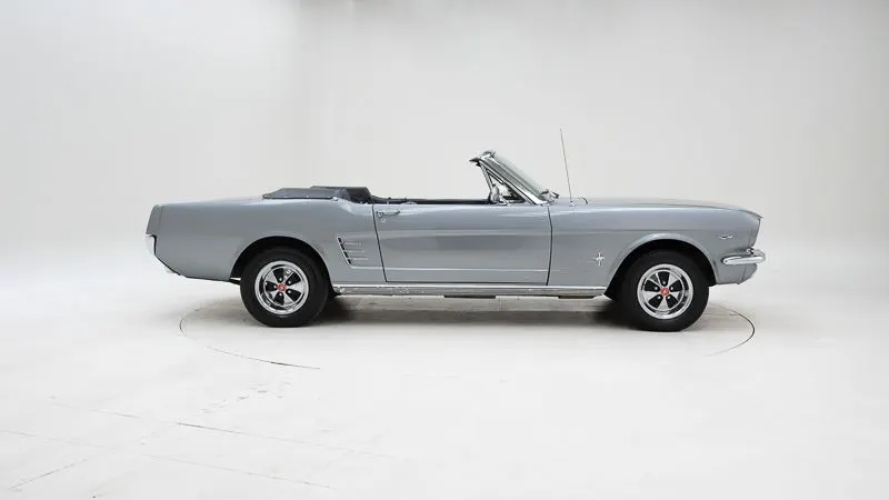 Ford Mustang Cabrio V8 7