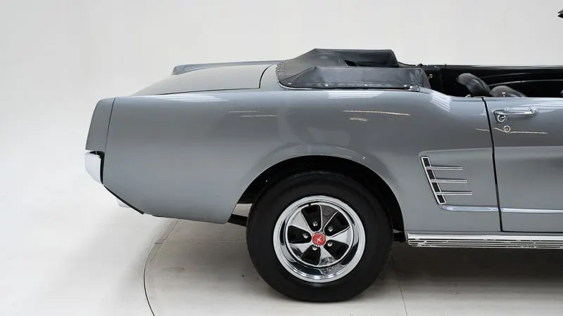 Ford Mustang Cabrio V8 19