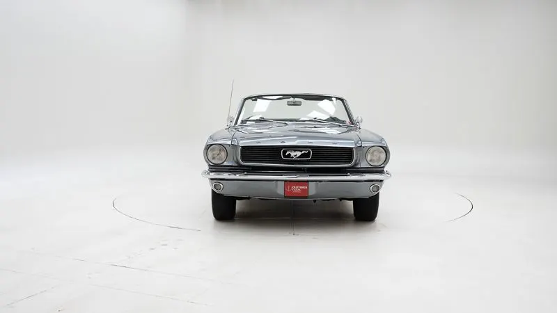 Ford Mustang Cabrio V8 6