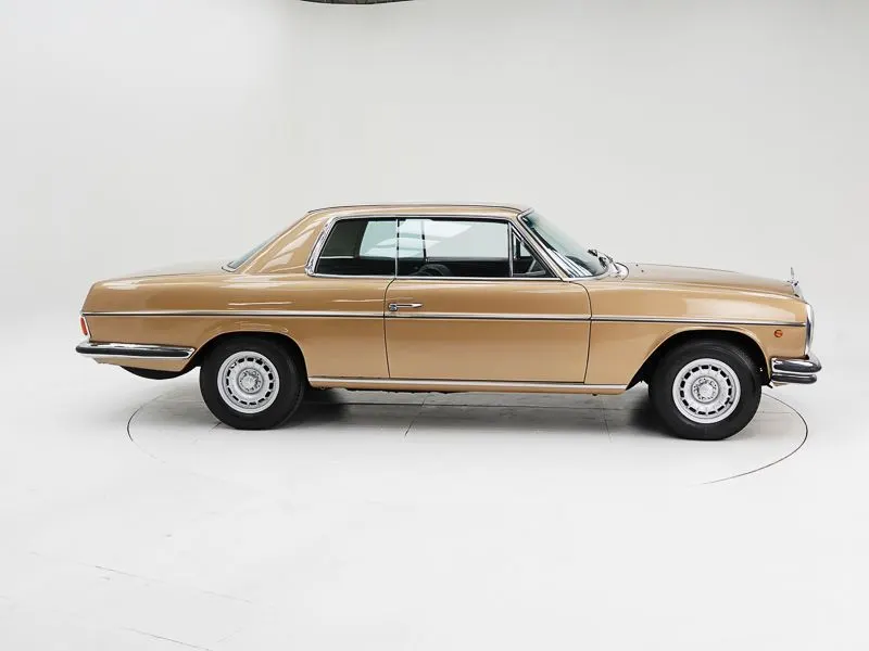 Mercedes-Benz 250 CE 16