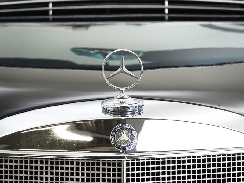 Mercedes-Benz 220 SE Cabriolet 21