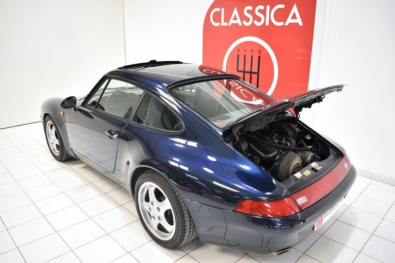 Porsche 993 Carrera 17