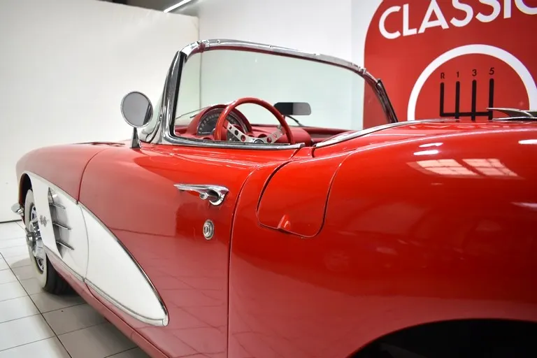 Chevrolet Corvette C1 Cabriolet 15