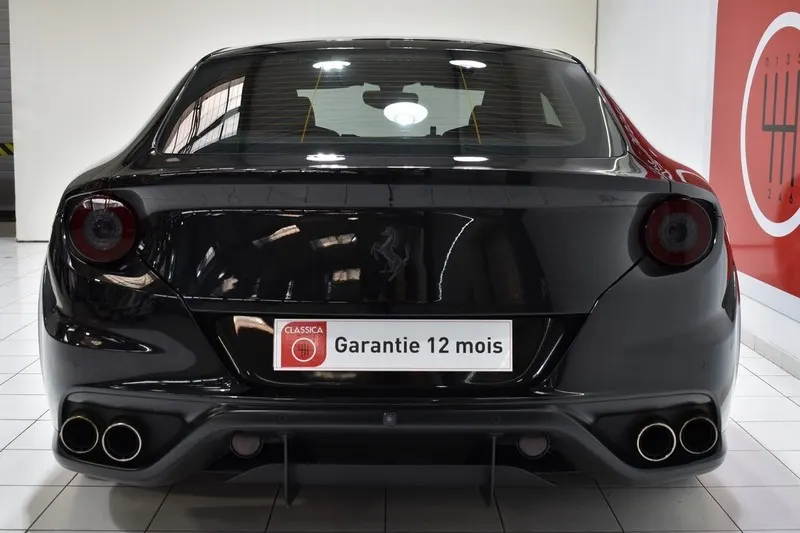 Ferrari FF 6