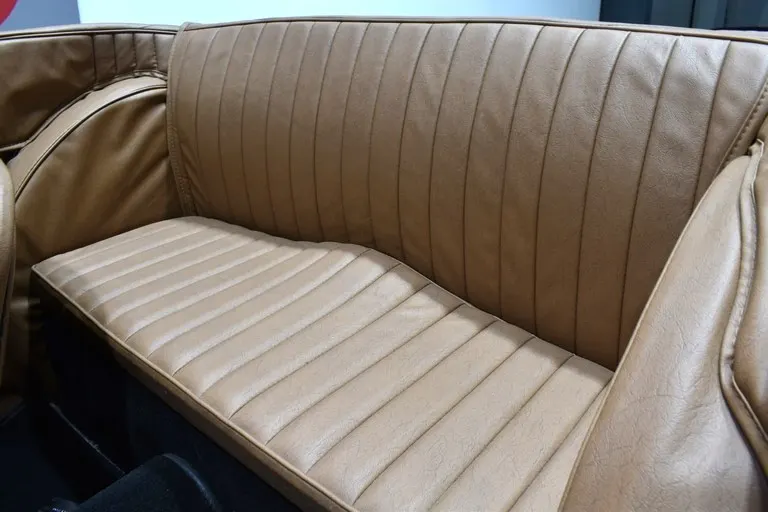Triumph TR4 10