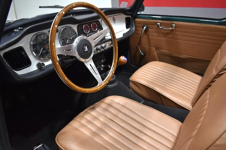 Triumph TR4 9