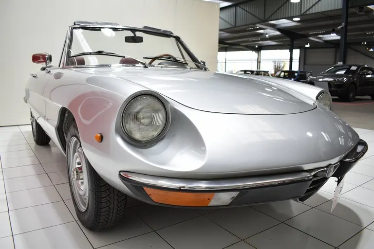 Alfa Romeo Spider 1300 Junior 12