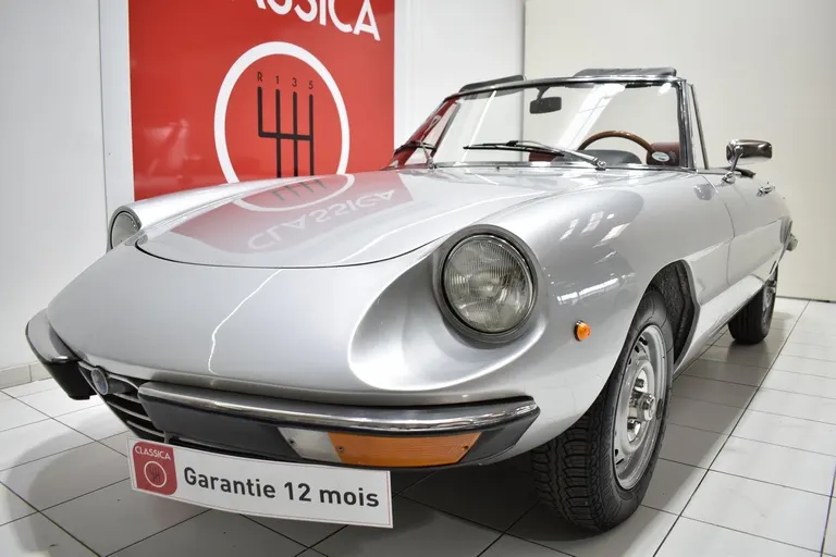 Alfa Romeo Spider 1300 Junior 14