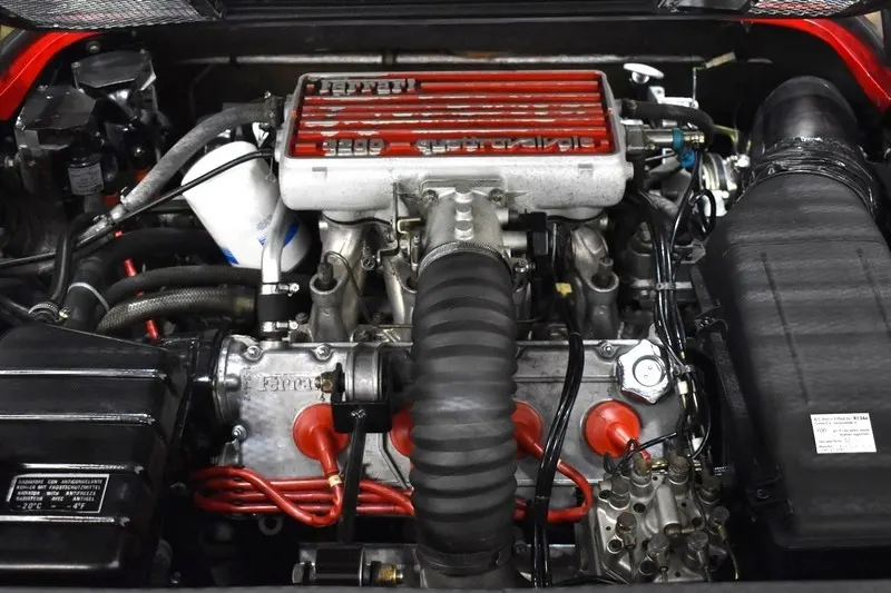 Ferrari 328 GTS 10