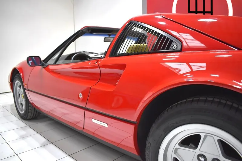 Ferrari 328 GTS 15