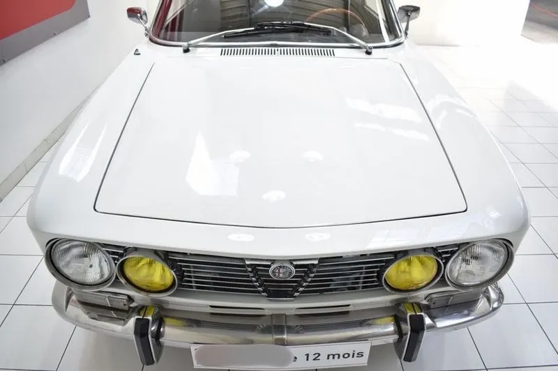 Alfa Romeo 2000 Coupé GT Veloce 12
