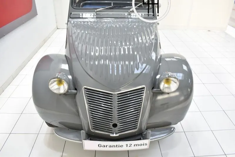 2 CV AZ 13