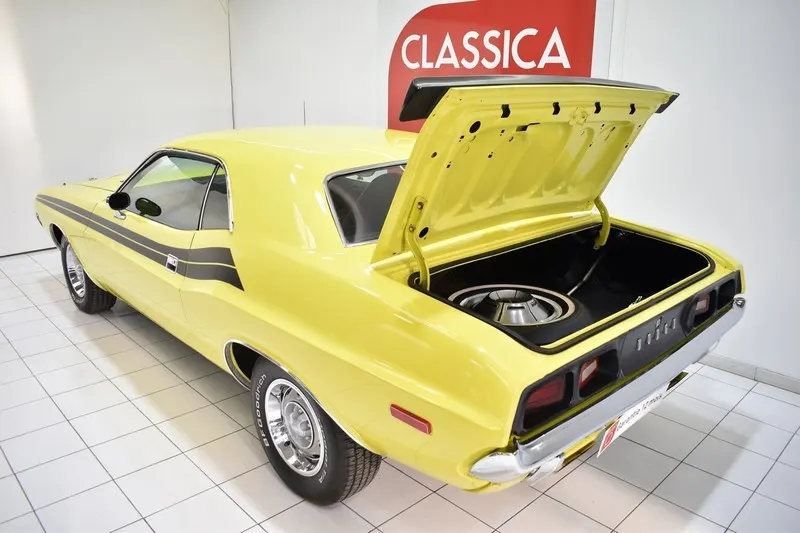 Dodge Challenger 340 CI 17