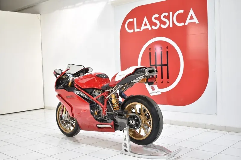 999 R 4
