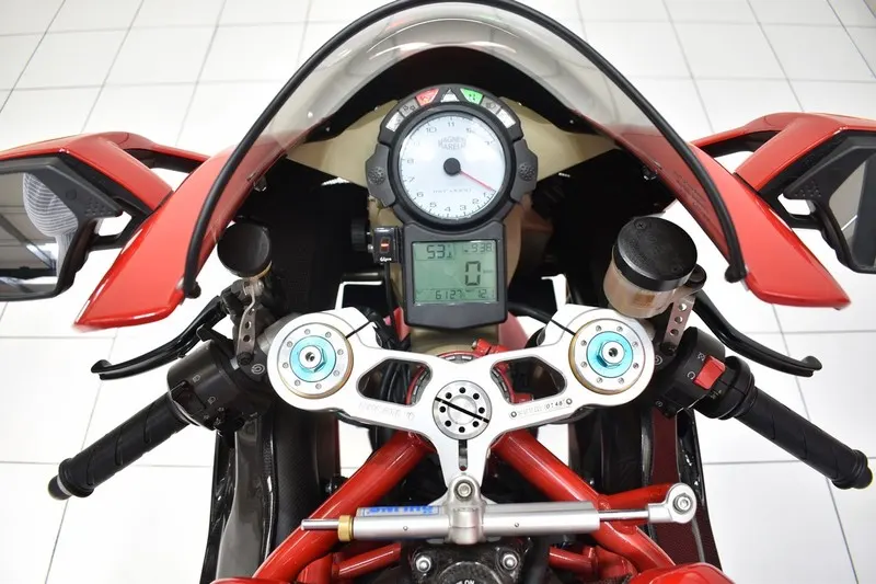 999 R 10