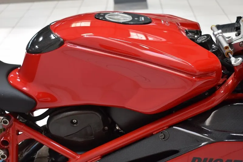 999 R 9