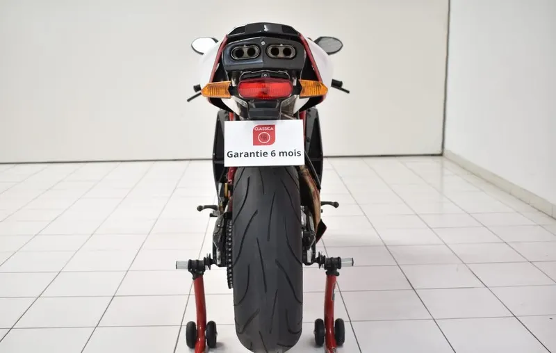 999 R 8