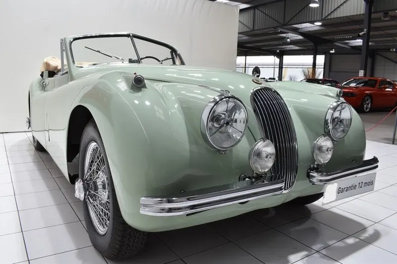 Jaguar XK 120 Cabriolet 11
