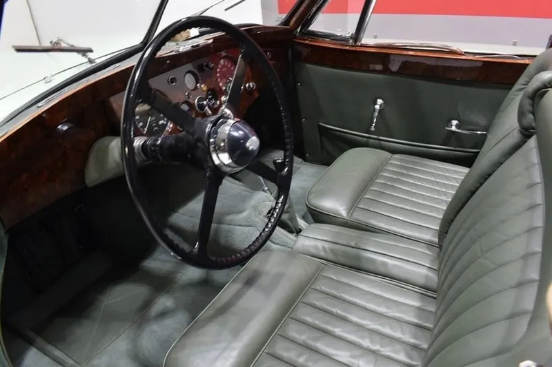 Jaguar XK 120 Cabriolet 8