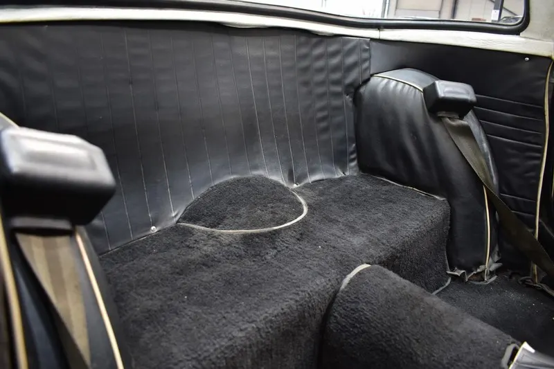 Triumph TR4 A IRS Surrey Top + O 10